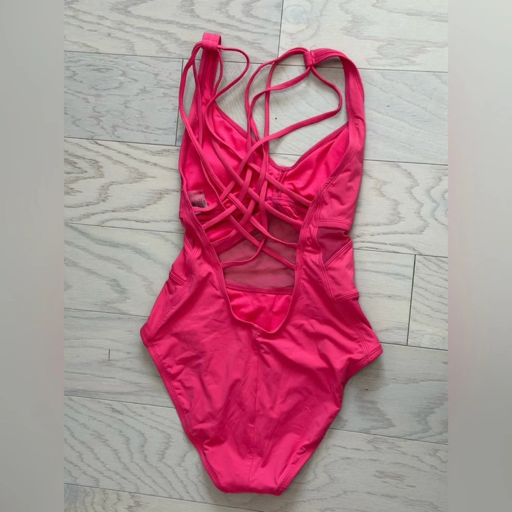 Bleu Rod Beattie Vibrant Pink One-Piece Swimsuit Size 6 - Picture 4 of 5